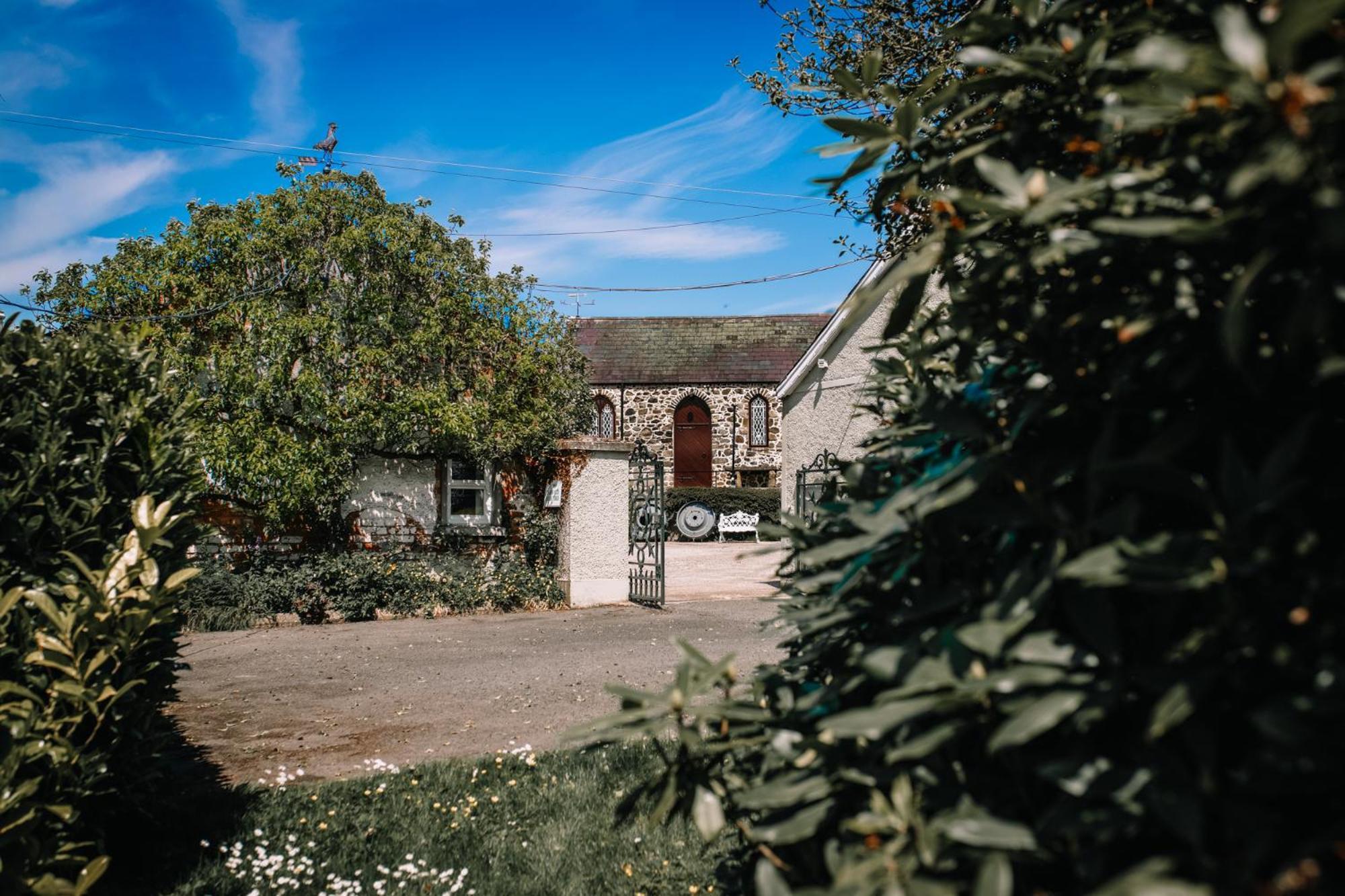 Brookhall Cottages Лисберн Экстерьер фото